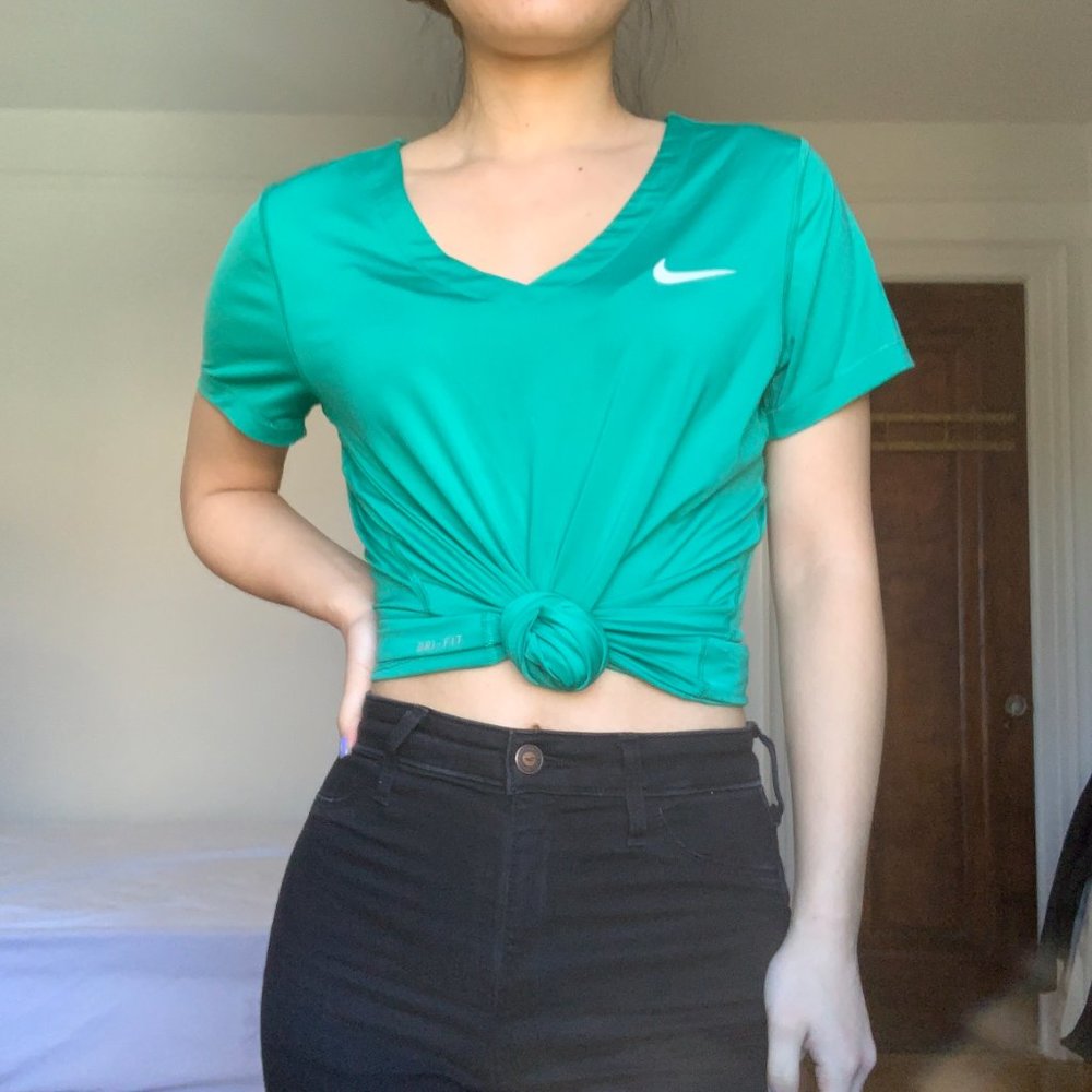 Nike Pro Green V-neck T-Shirt
